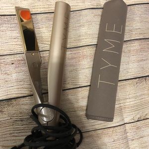 TYME straightening curling 2 in 1 Iron NEW
